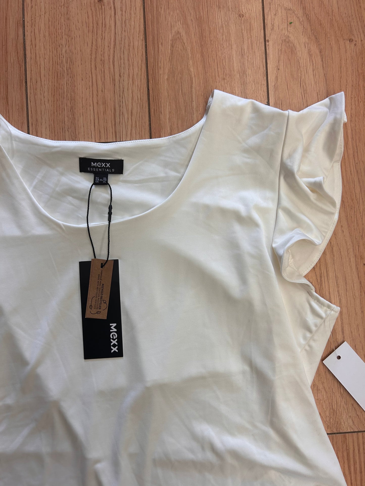 NEW Mexx xl white flutter sleeve bodysuit