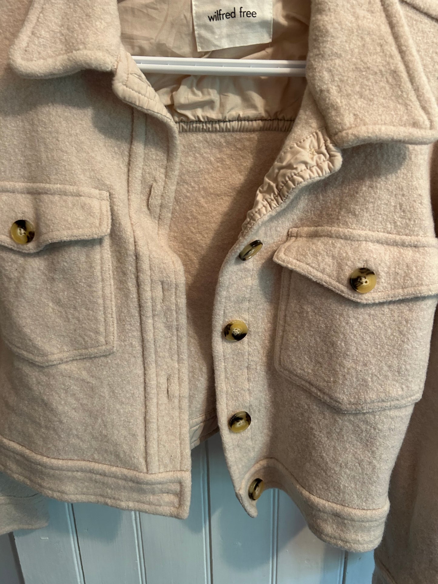 Wilfred free Aritzia large tan cropped wool jacket