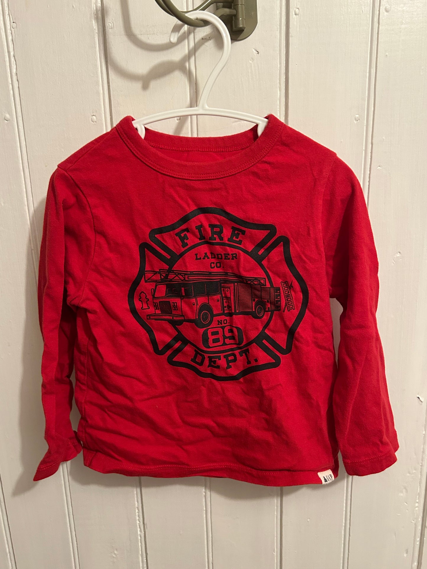 Gap 4t red firetruck top