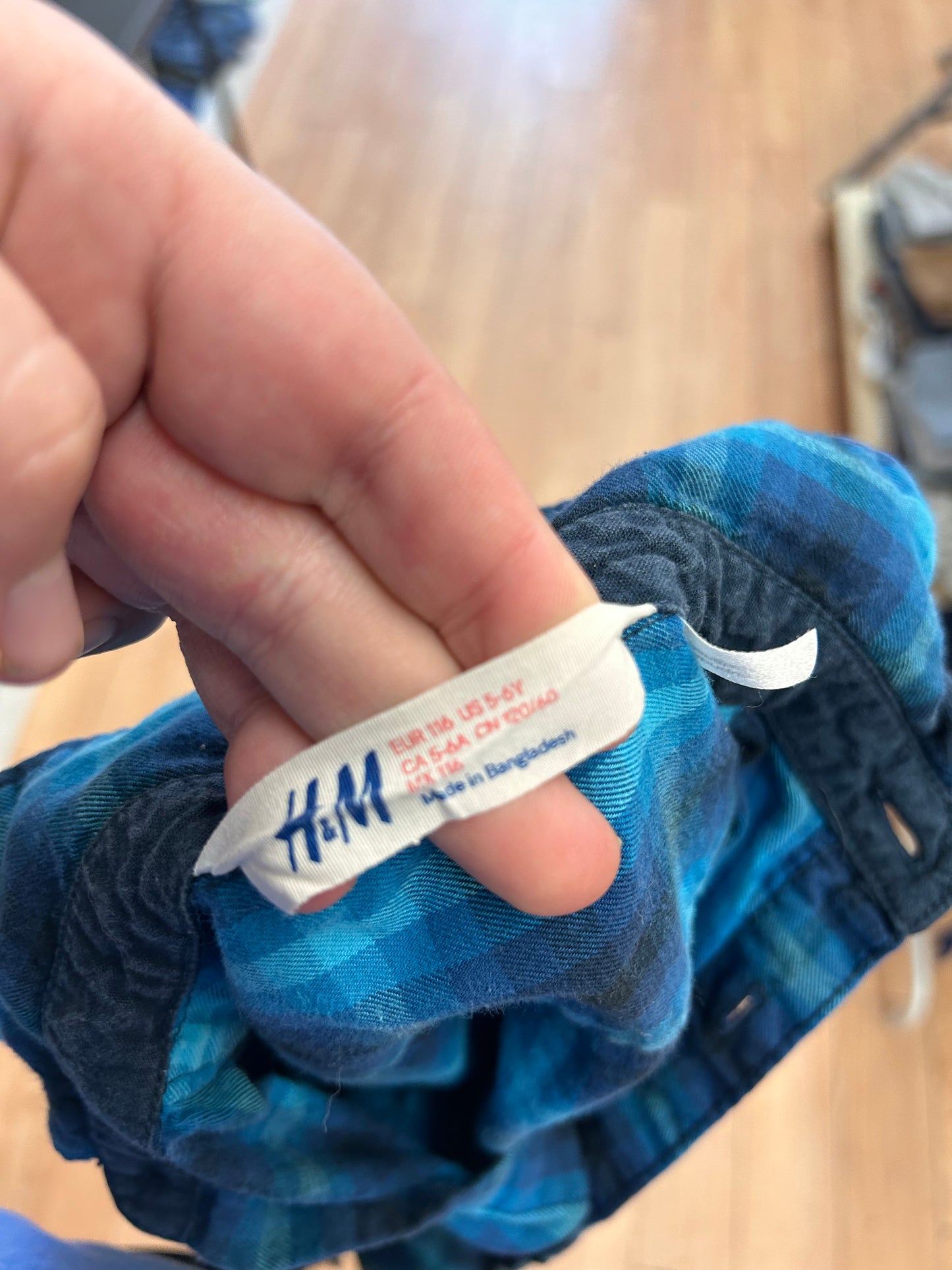 H&M 5/6 blue flannel