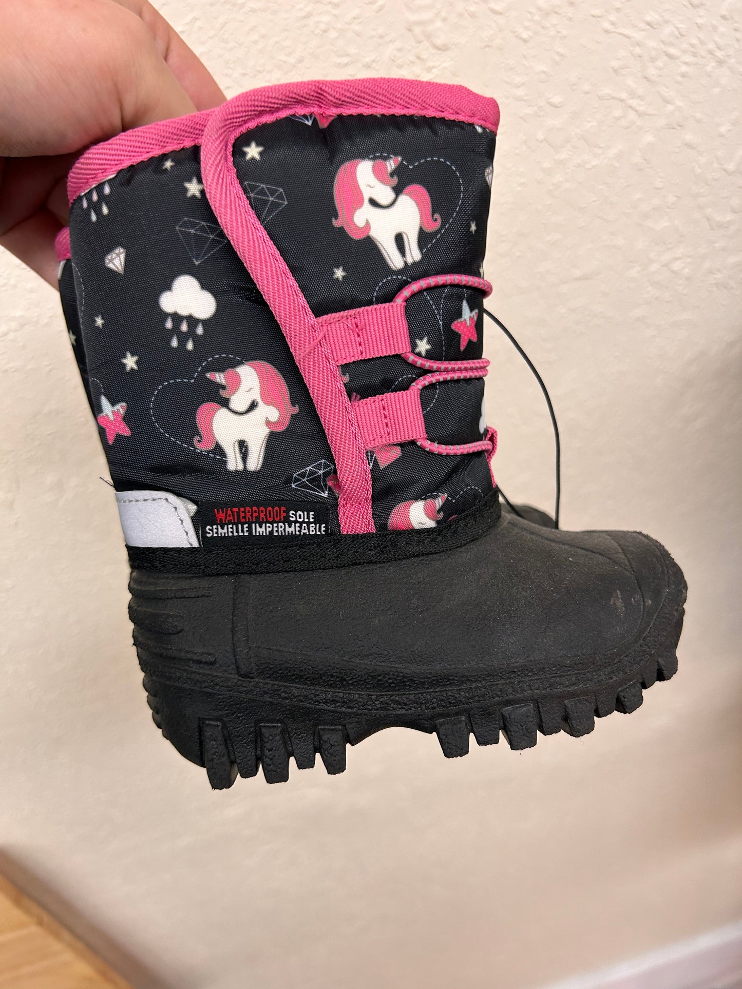 NEW 3m thinsulate 6 pink unicorn winter boots