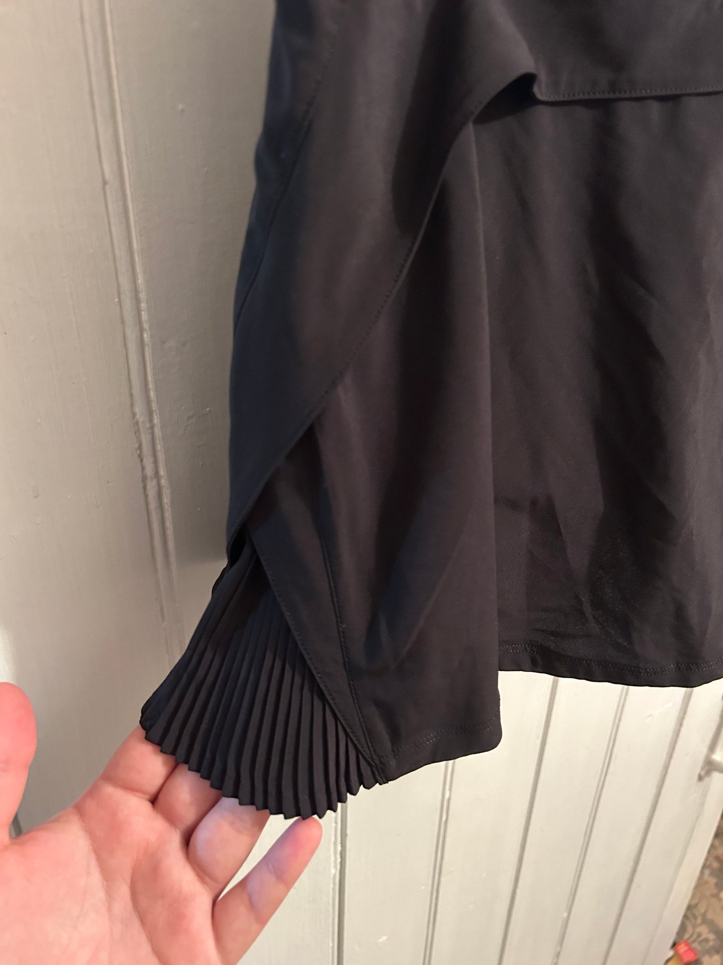 Lululemon 10 black skort