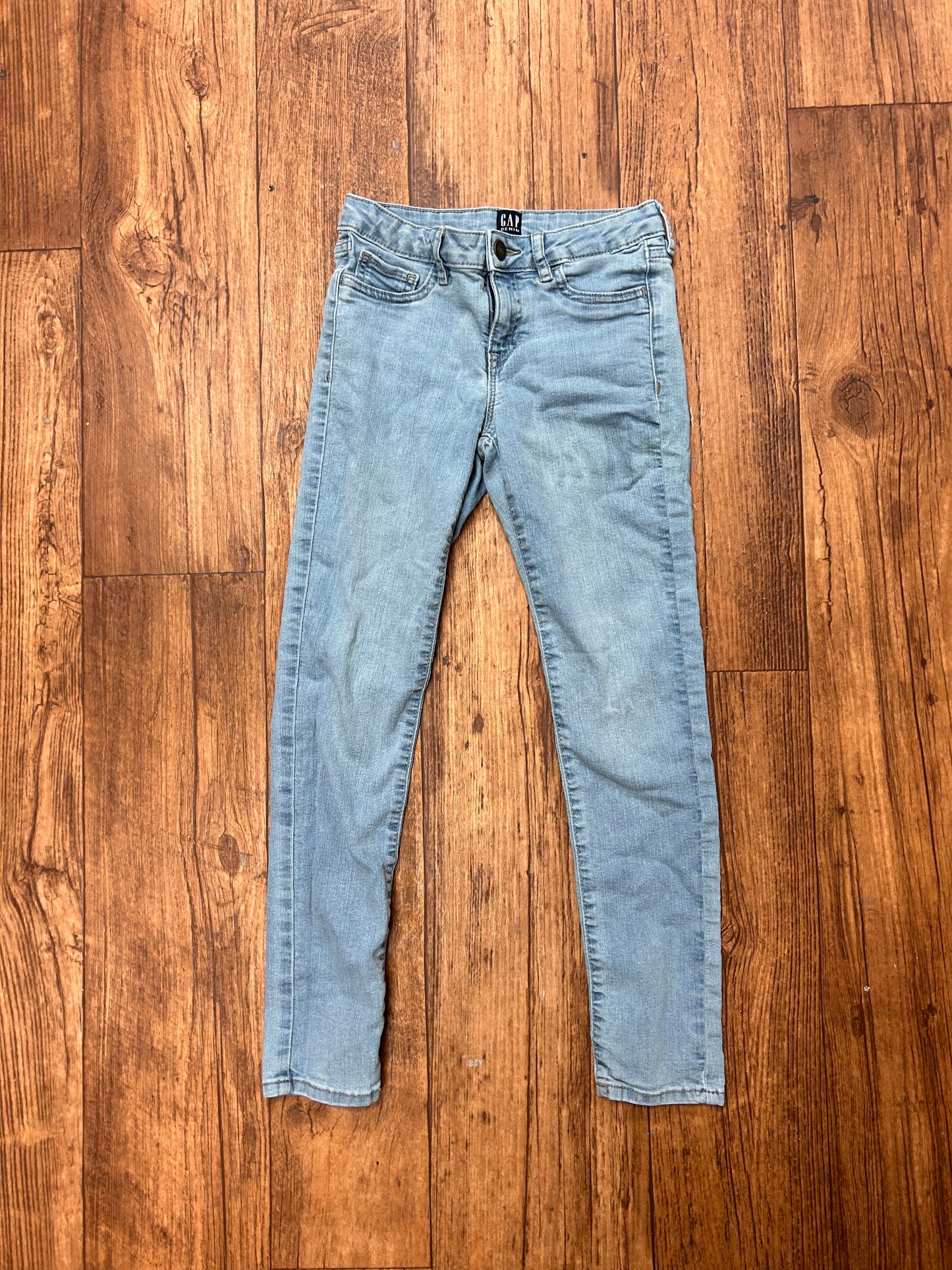 Gap 8 light wash skinny Jeans