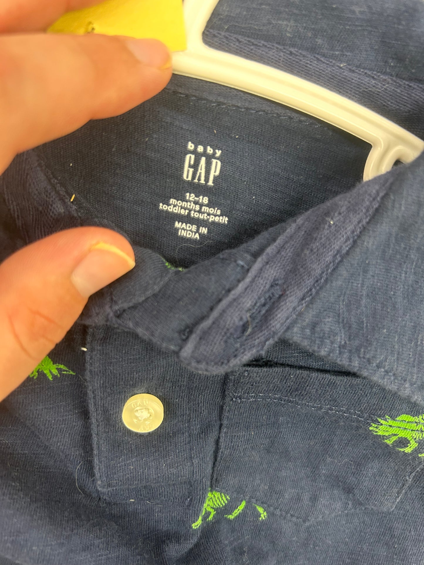 Gap 12/18m green & blue Dino polo top