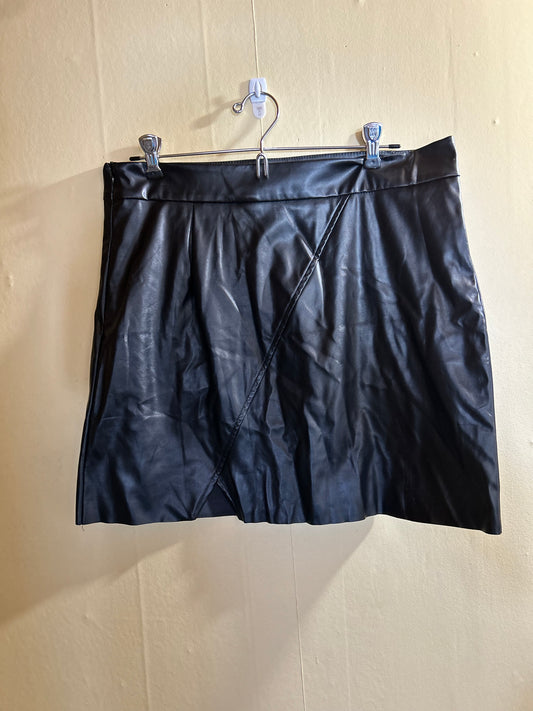Shein xl black pleather mini skirt