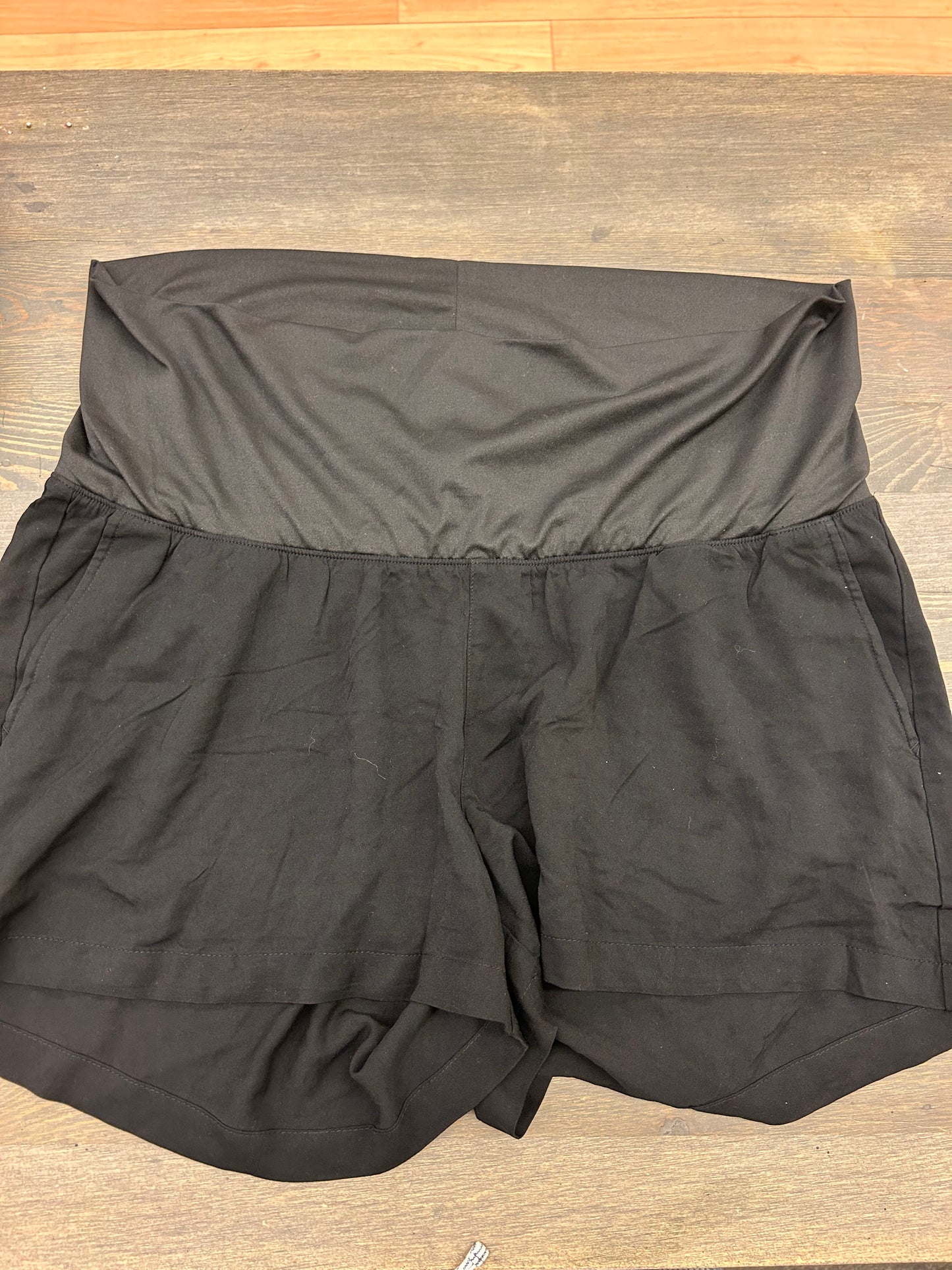 Old navy maternity xl black shorts