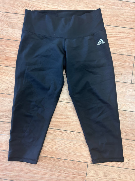 Adidas medium black capris leggings