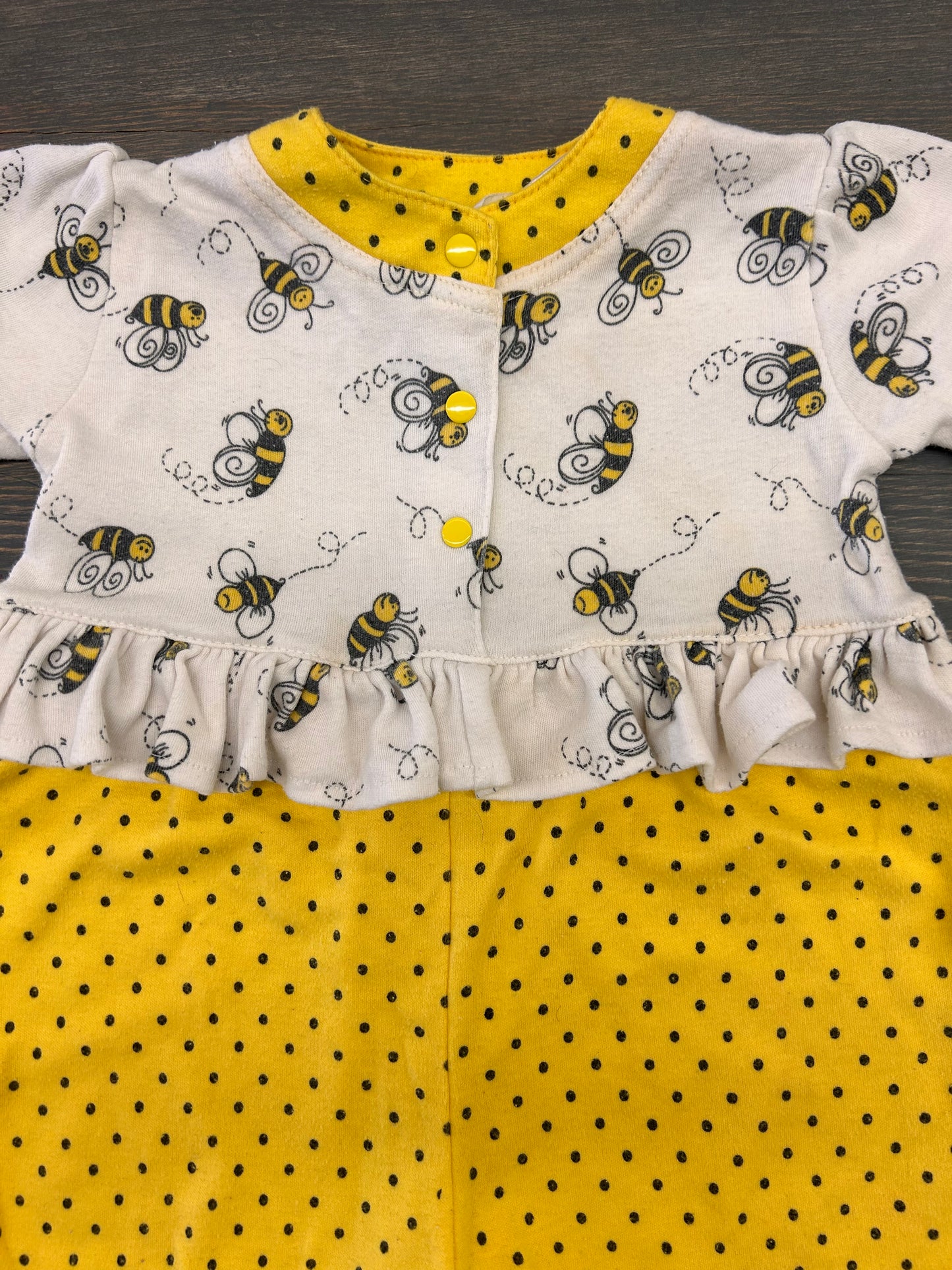 Vintage just chuckles 18m yellow bee romper