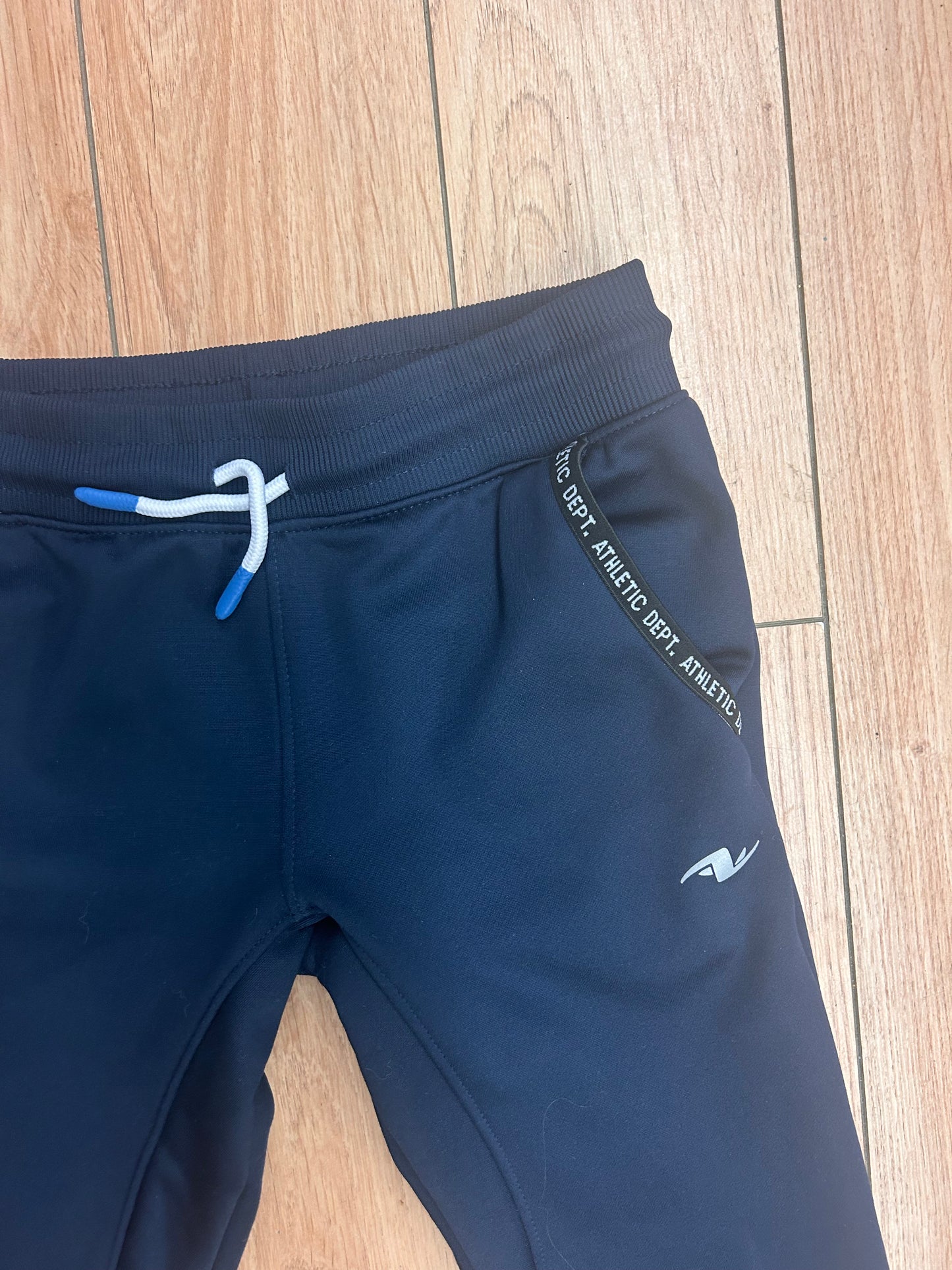 Athletic works 7/8 navy joggers