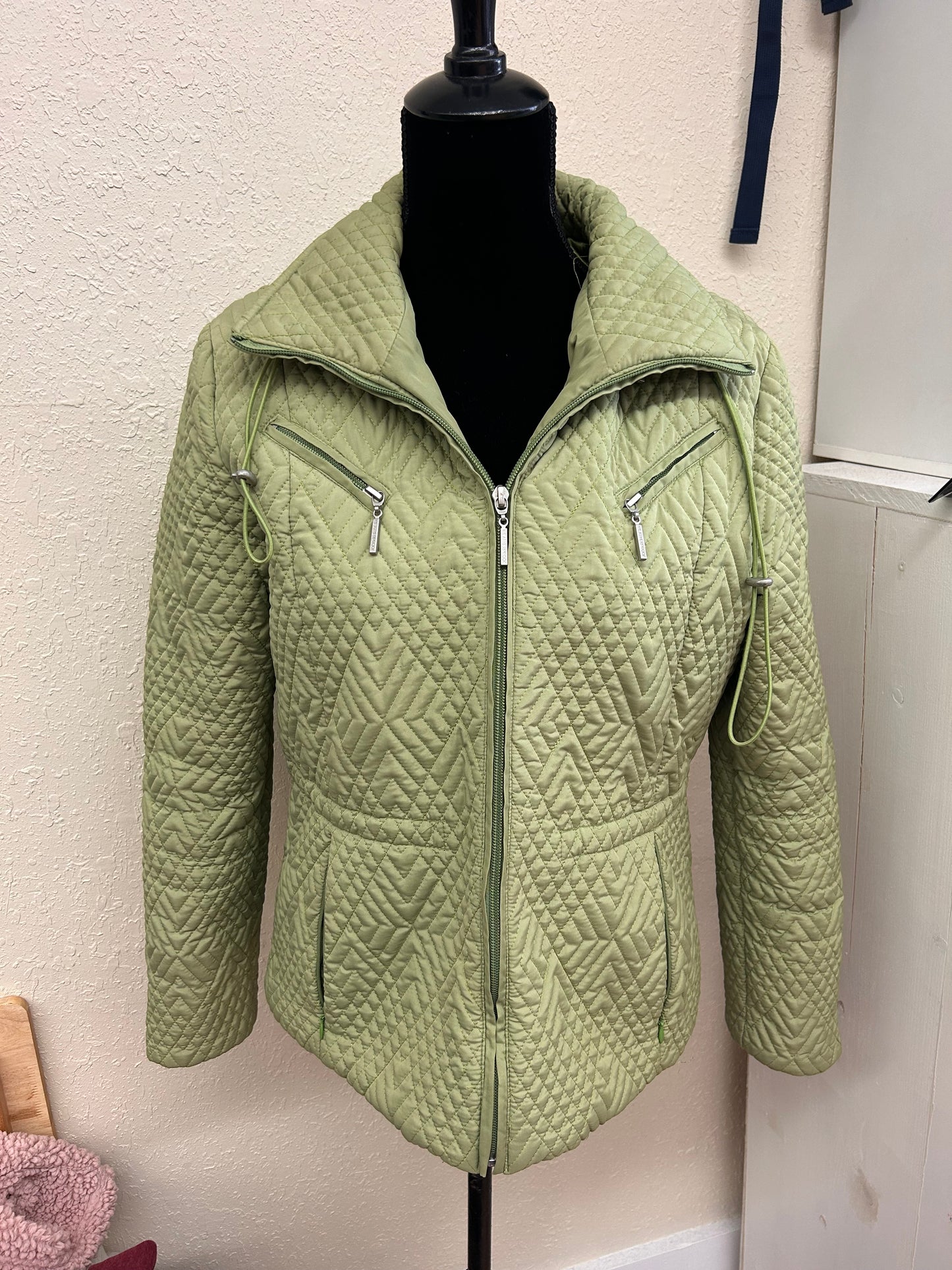 Weatherproof medium green quilted jacket