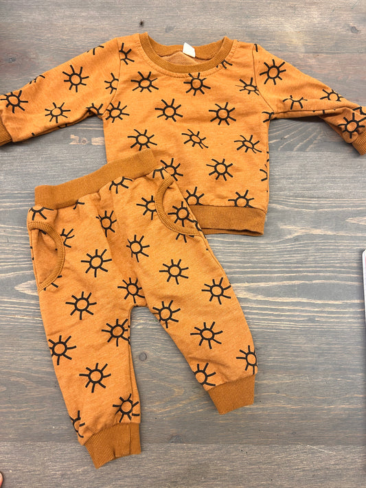 Small shop 6/12m brown sun sweater set