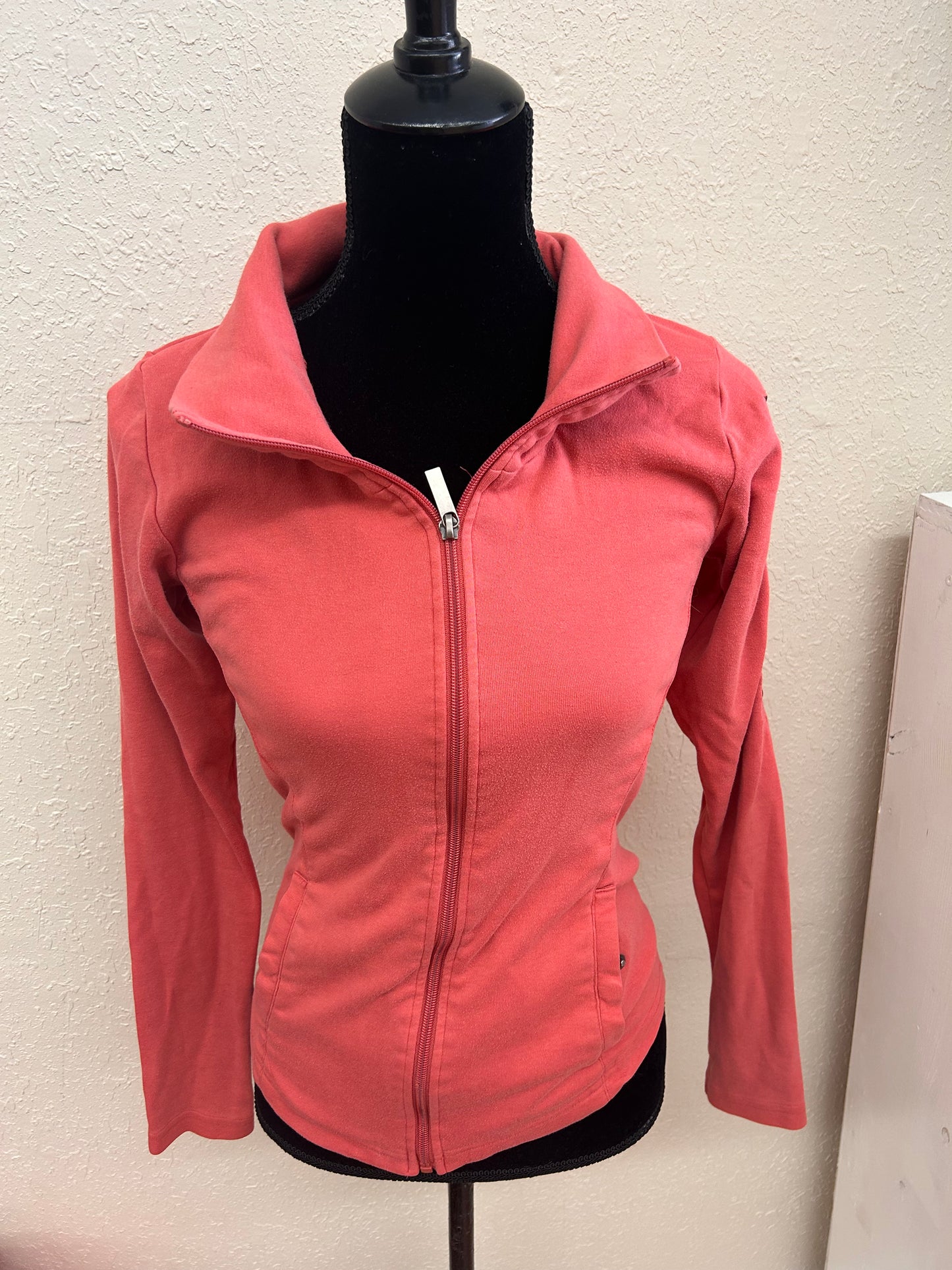 Bench medium peach zip up sweater