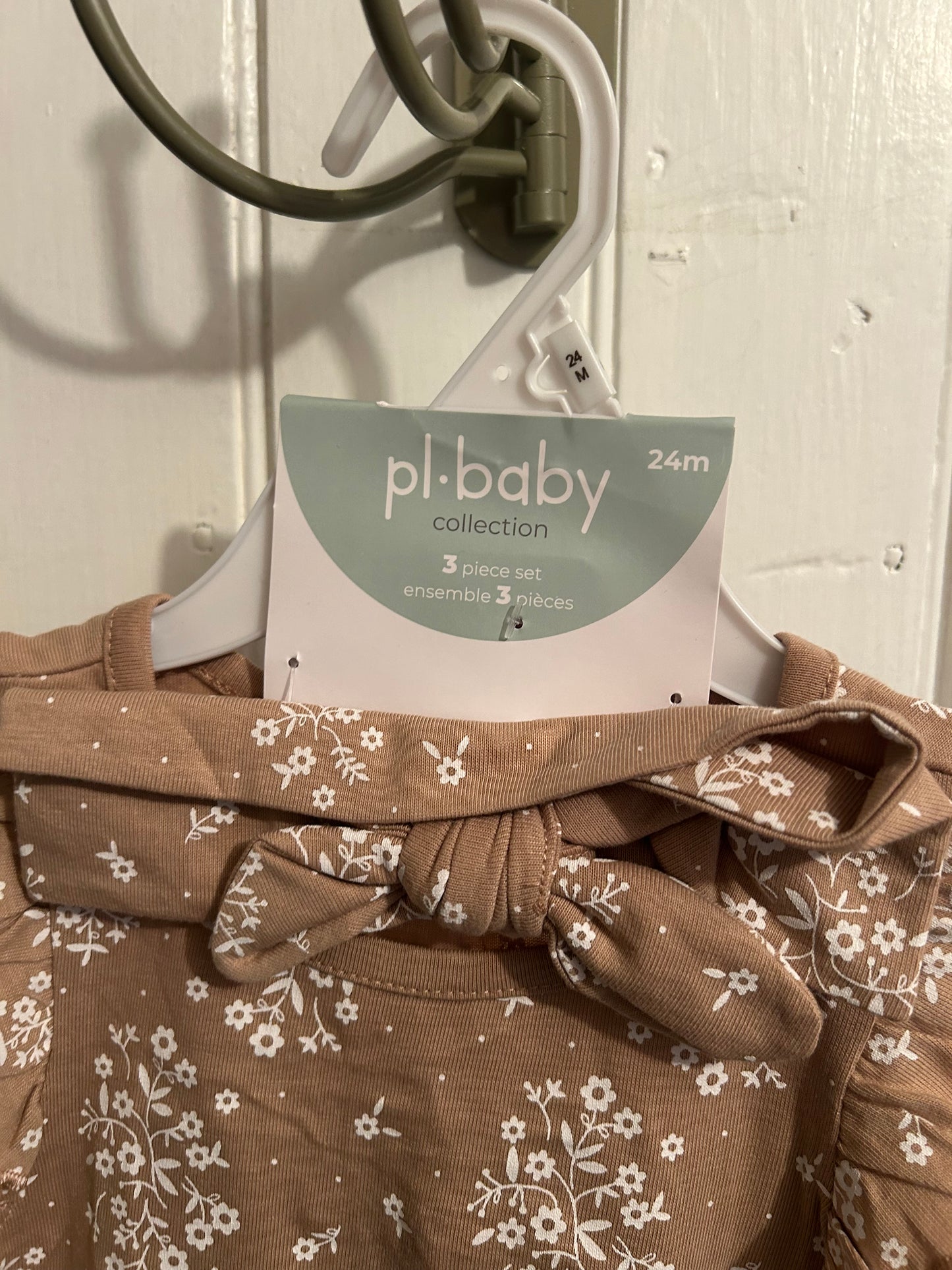 NEW petit lem 24m tan floral cargo matching set
