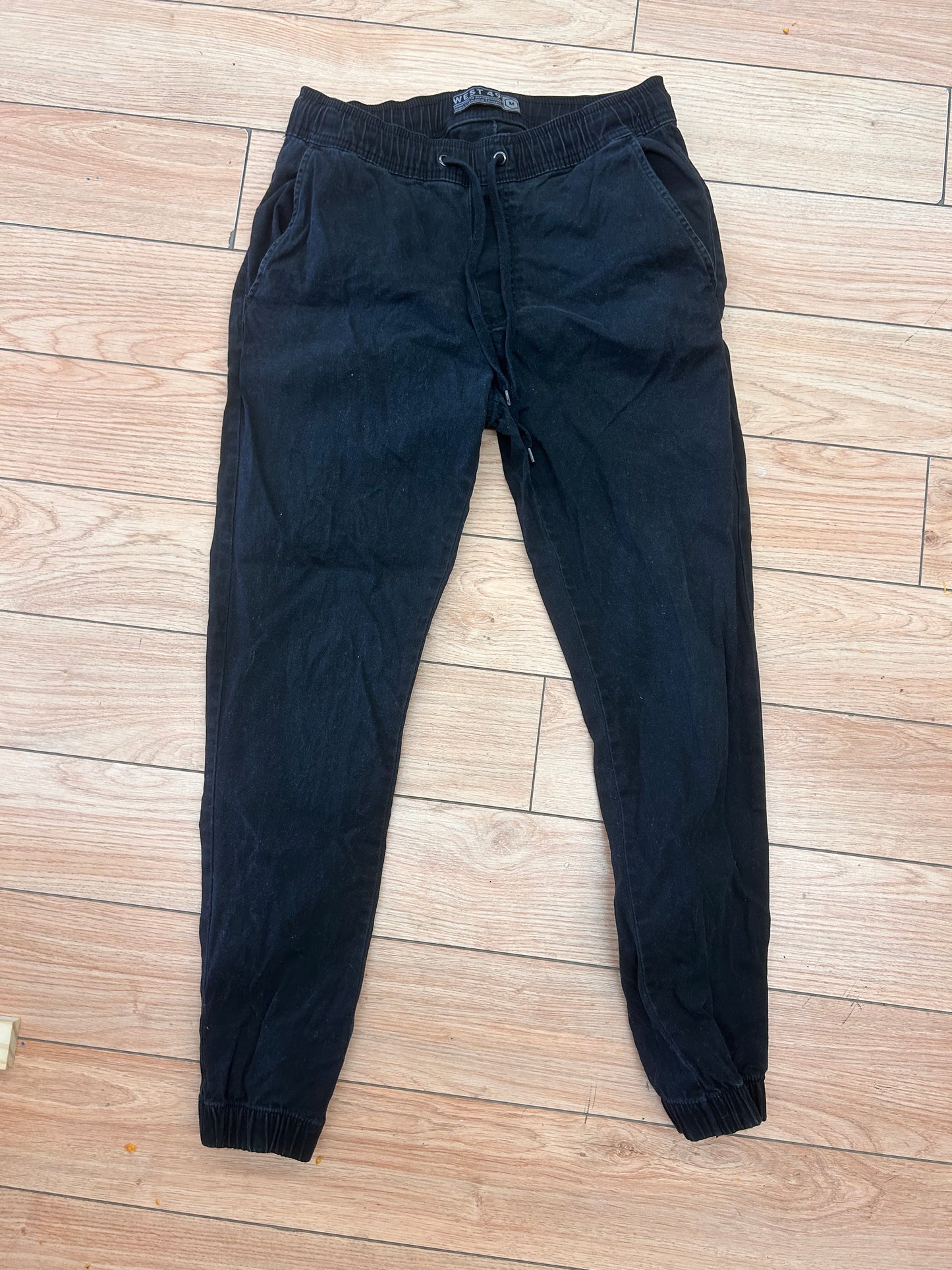 West 49 men’s medium black cargo joggers