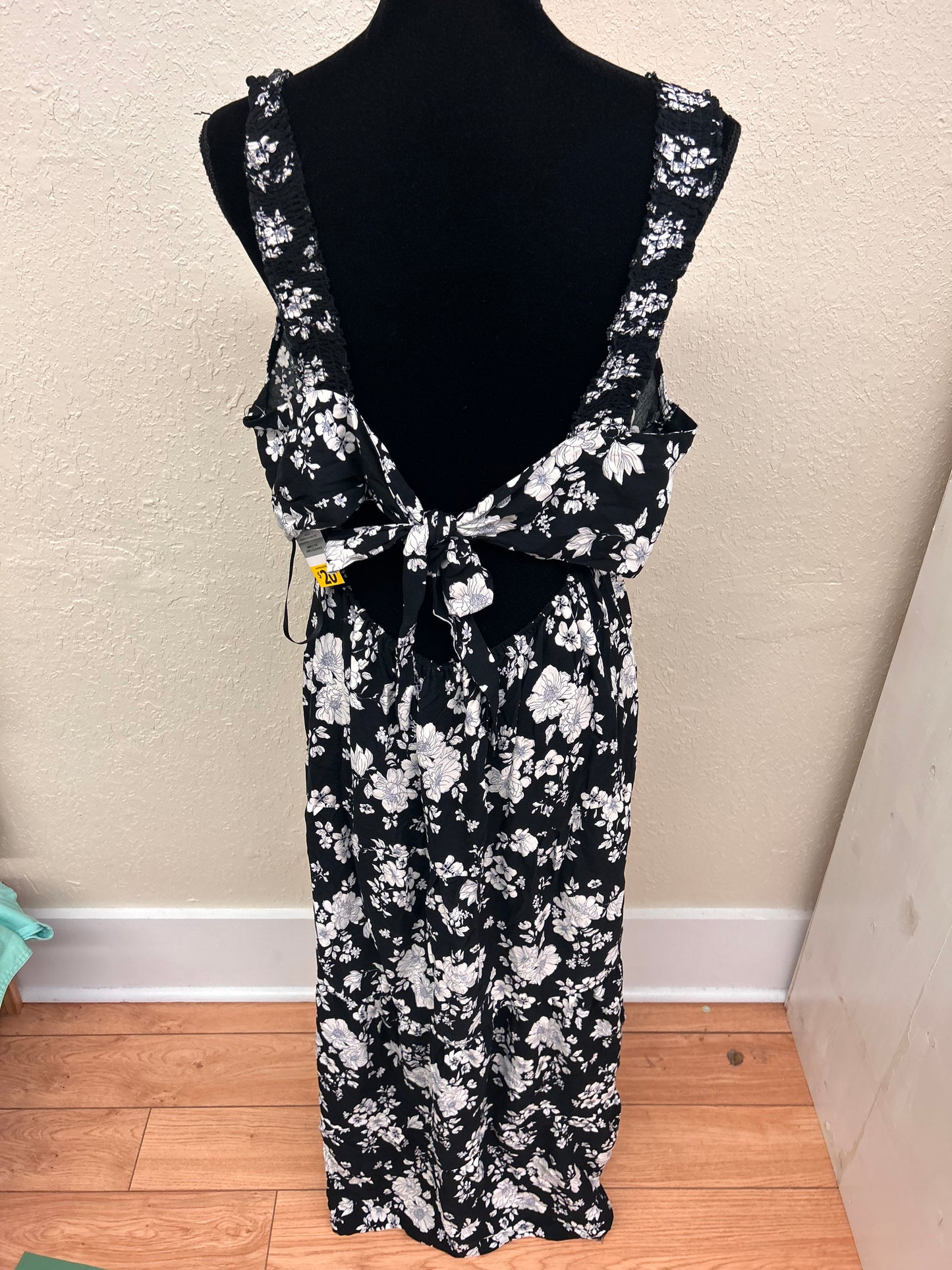 NEW Lily Morgan xl black & white floral midi dress