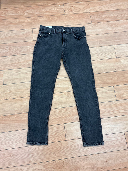 H&M denim 32 slim black jeans