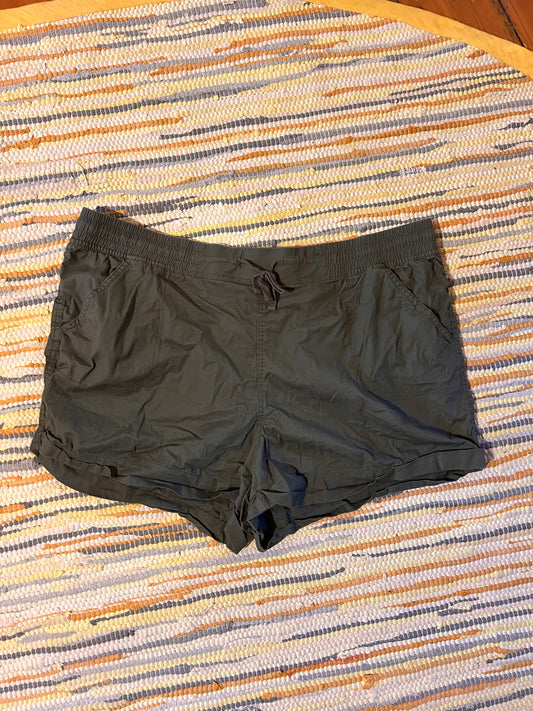 George Xxl olive green shorts