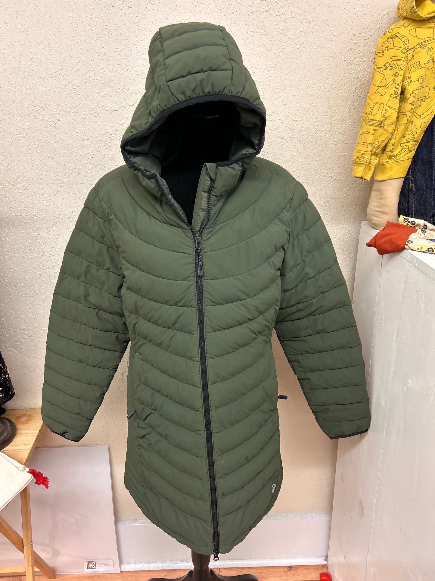 Wind river large green puffer winter jacket