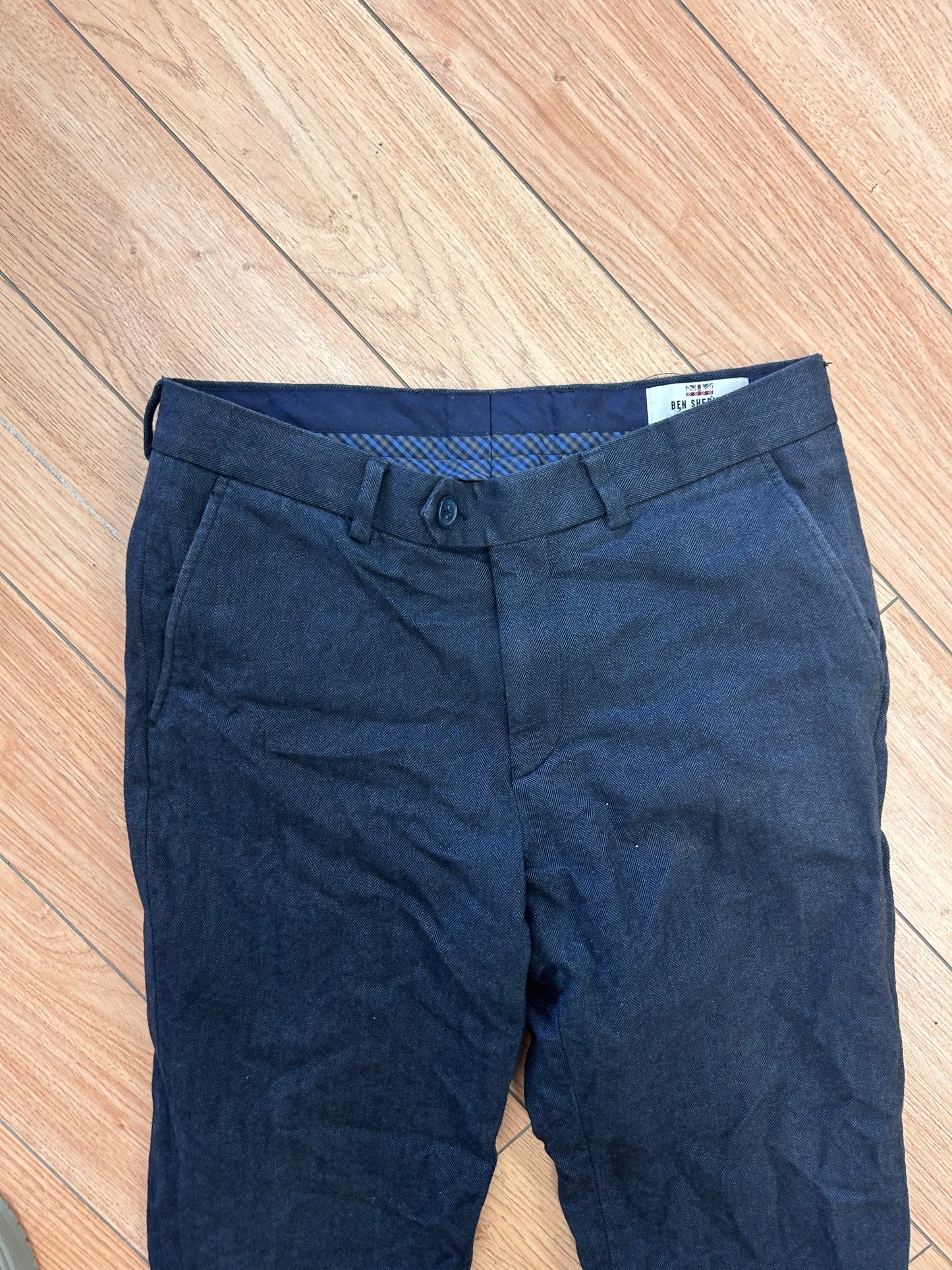 Ben Sherman 30x34 navy dress pants