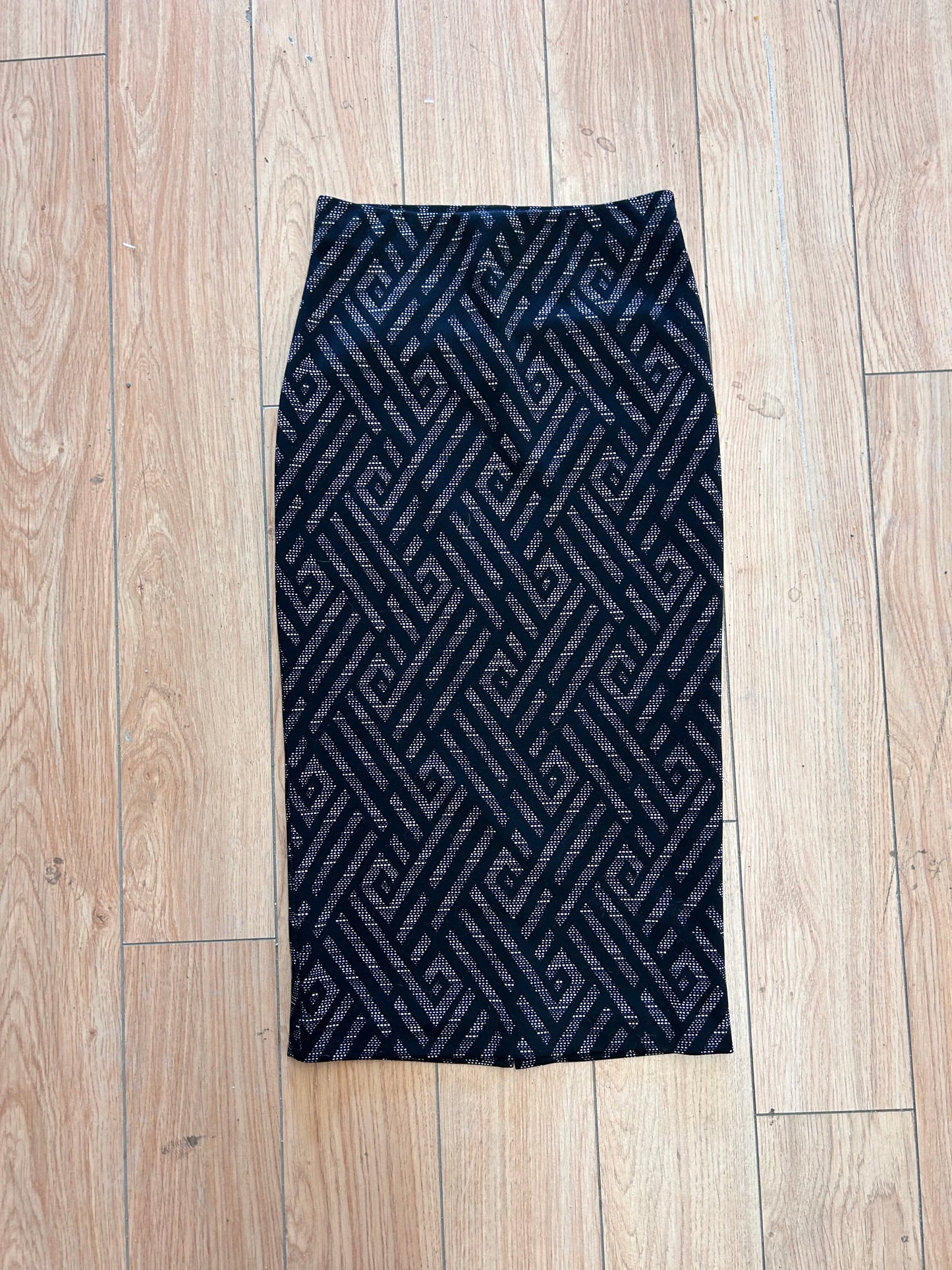 Le château 0 black geometric midi pencil skirt