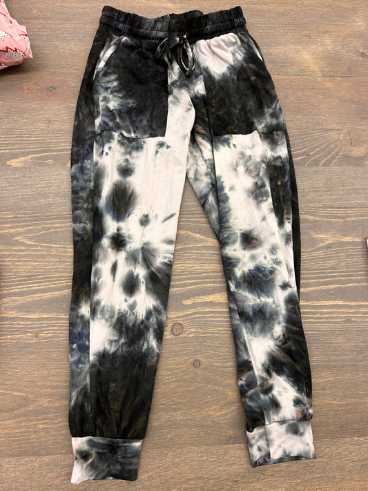 UK girl 6x black tie dye joggers