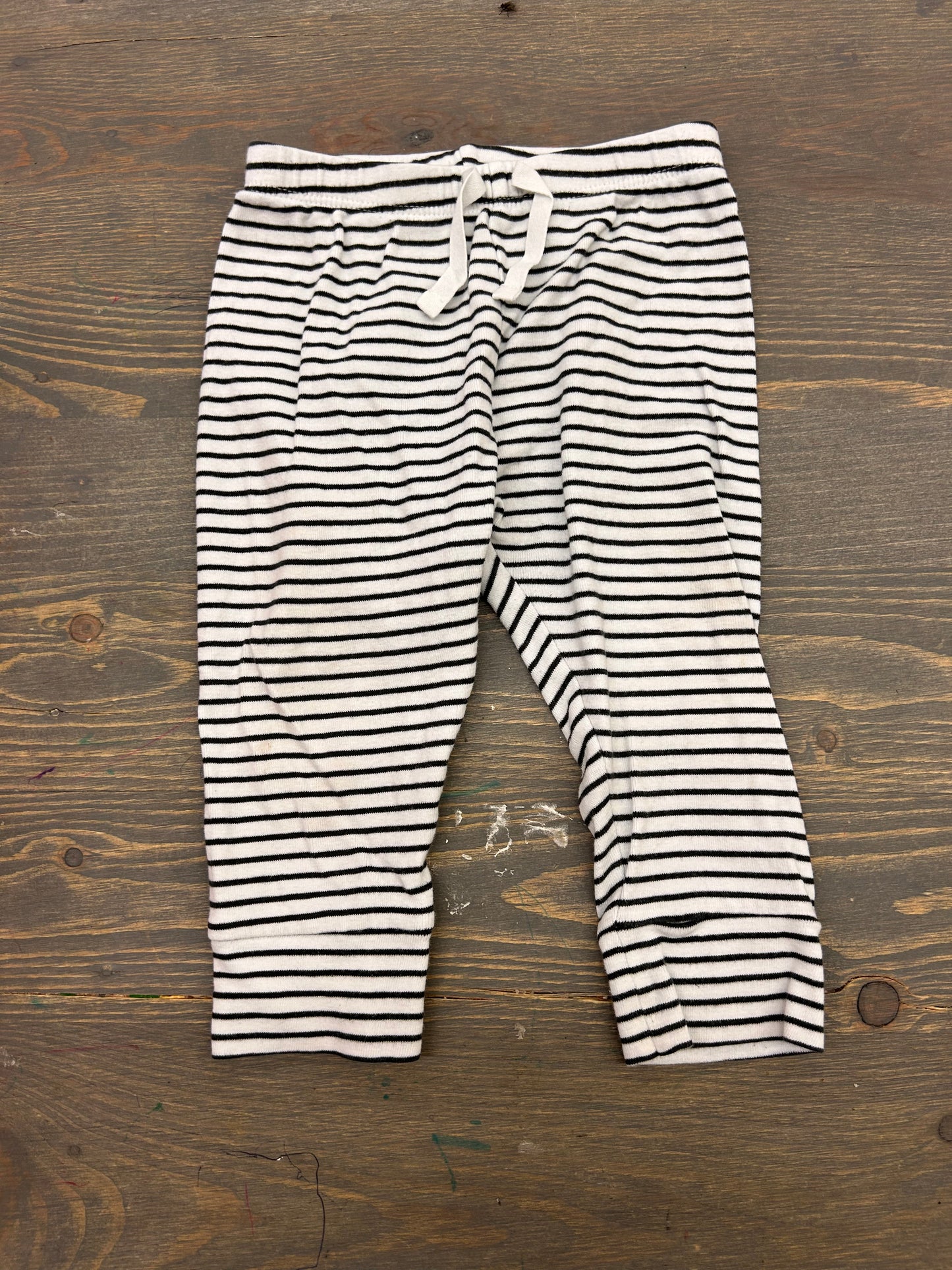 Gap 12/18m black & white striped pants