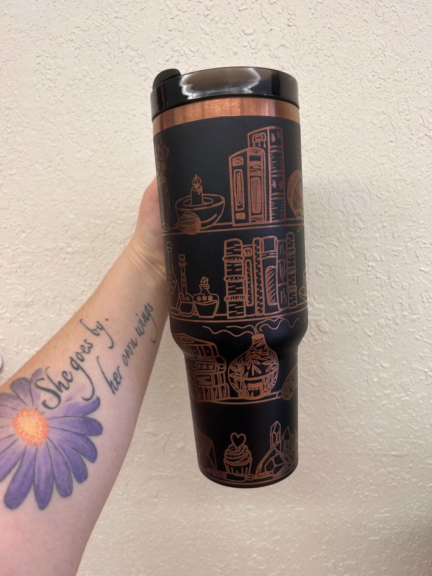 40oz black & gold book & plant cup