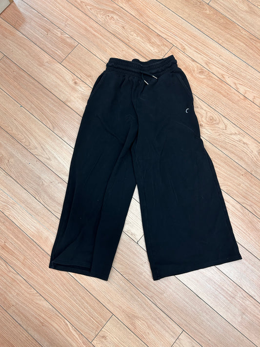 Zyia large black wide leg capris