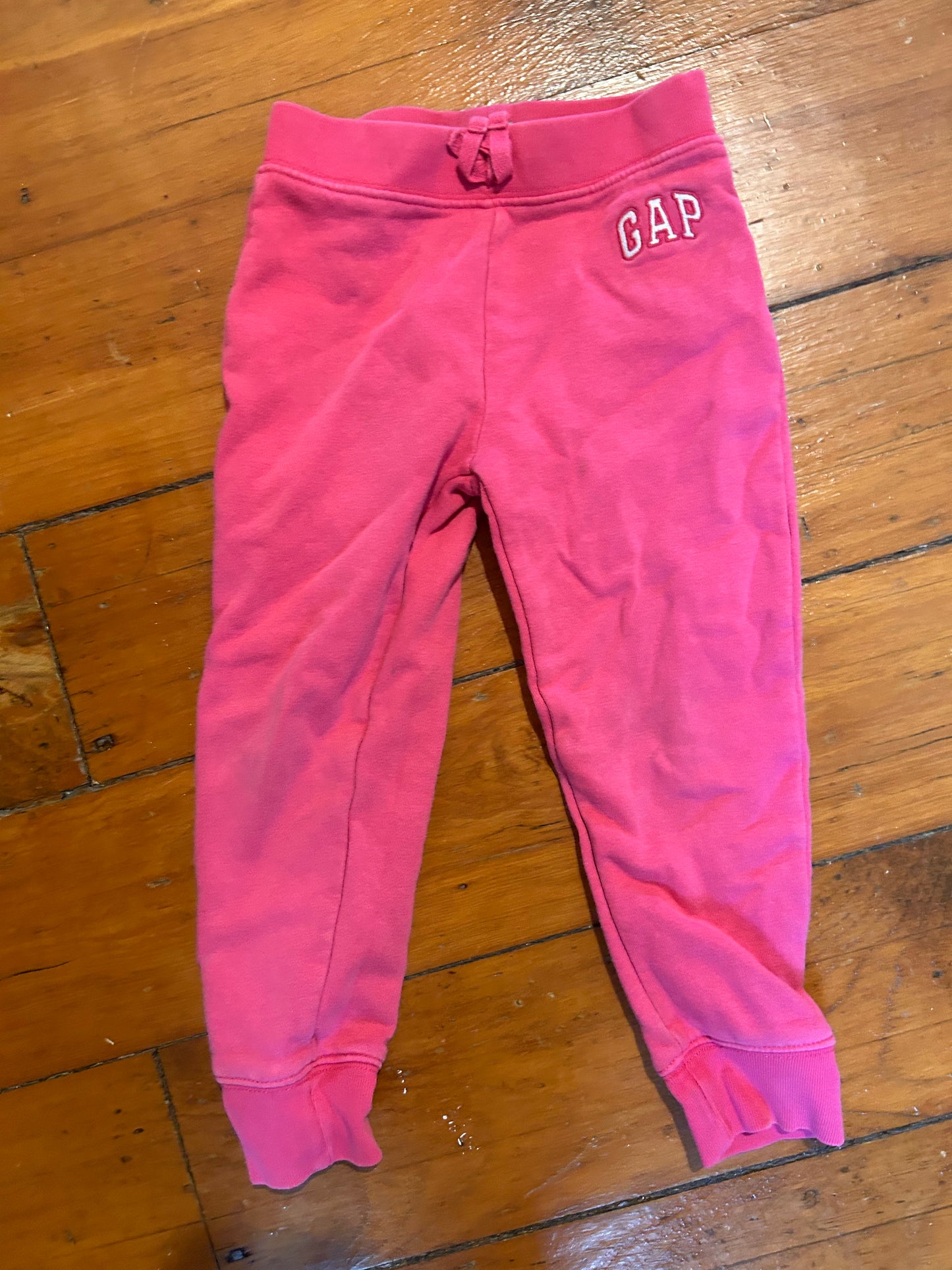 Gap 4t pink joggers