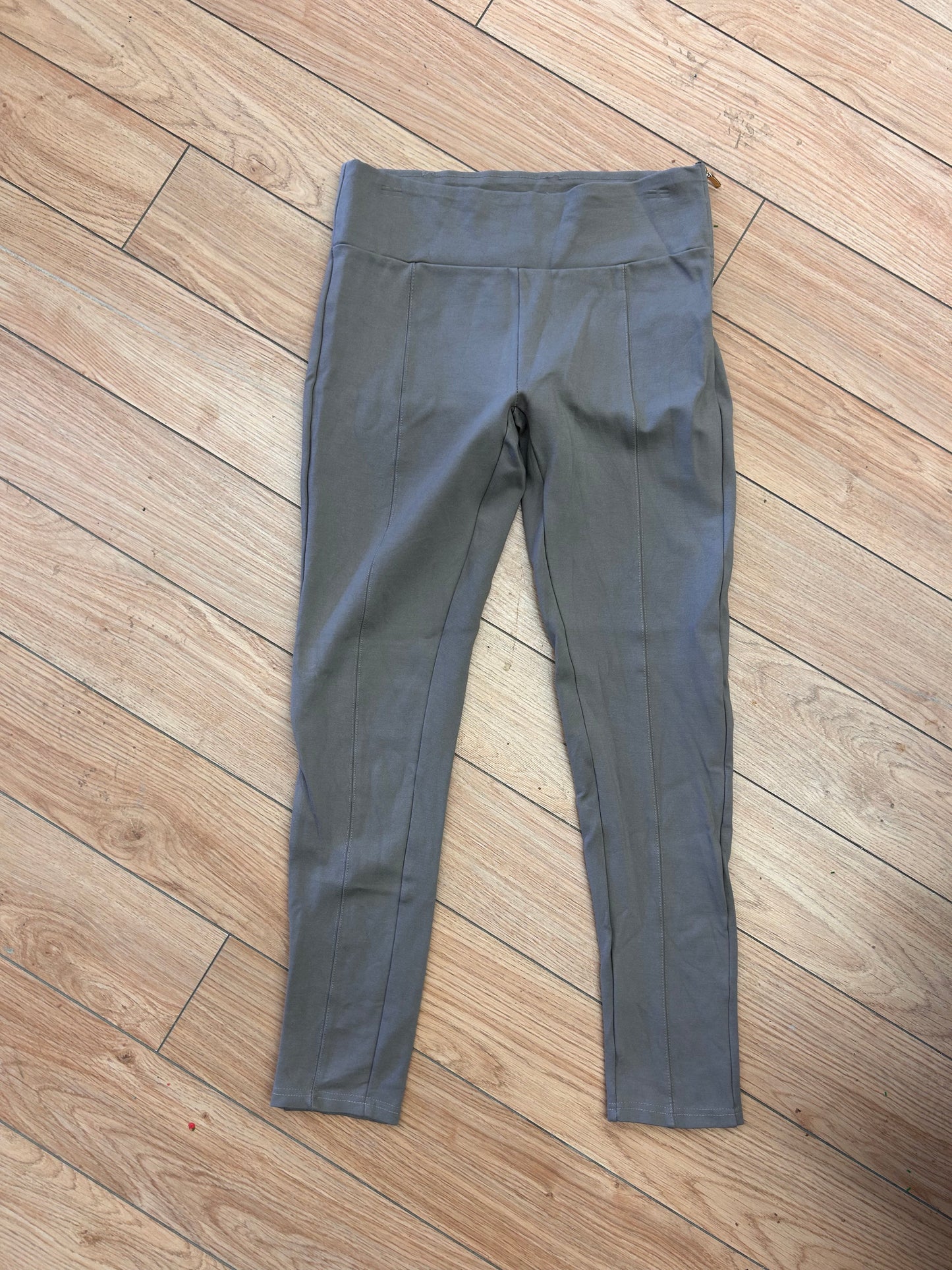 Le château 4 brown dress pants