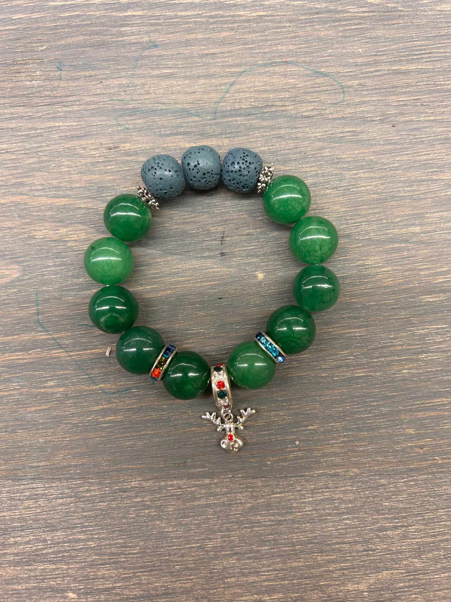 Green reindeer chunky gemstone bracelet