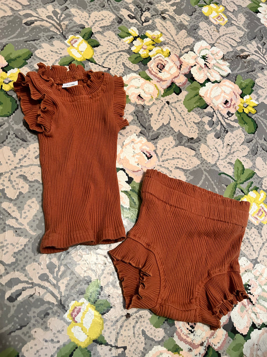 Small shop 9/12m rust ribbed ruffle set