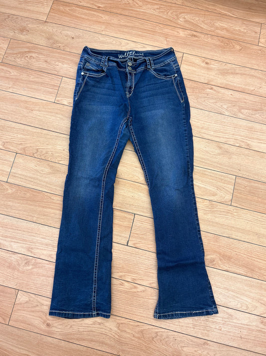 Wallflower 17 medium wash bootcut jeans