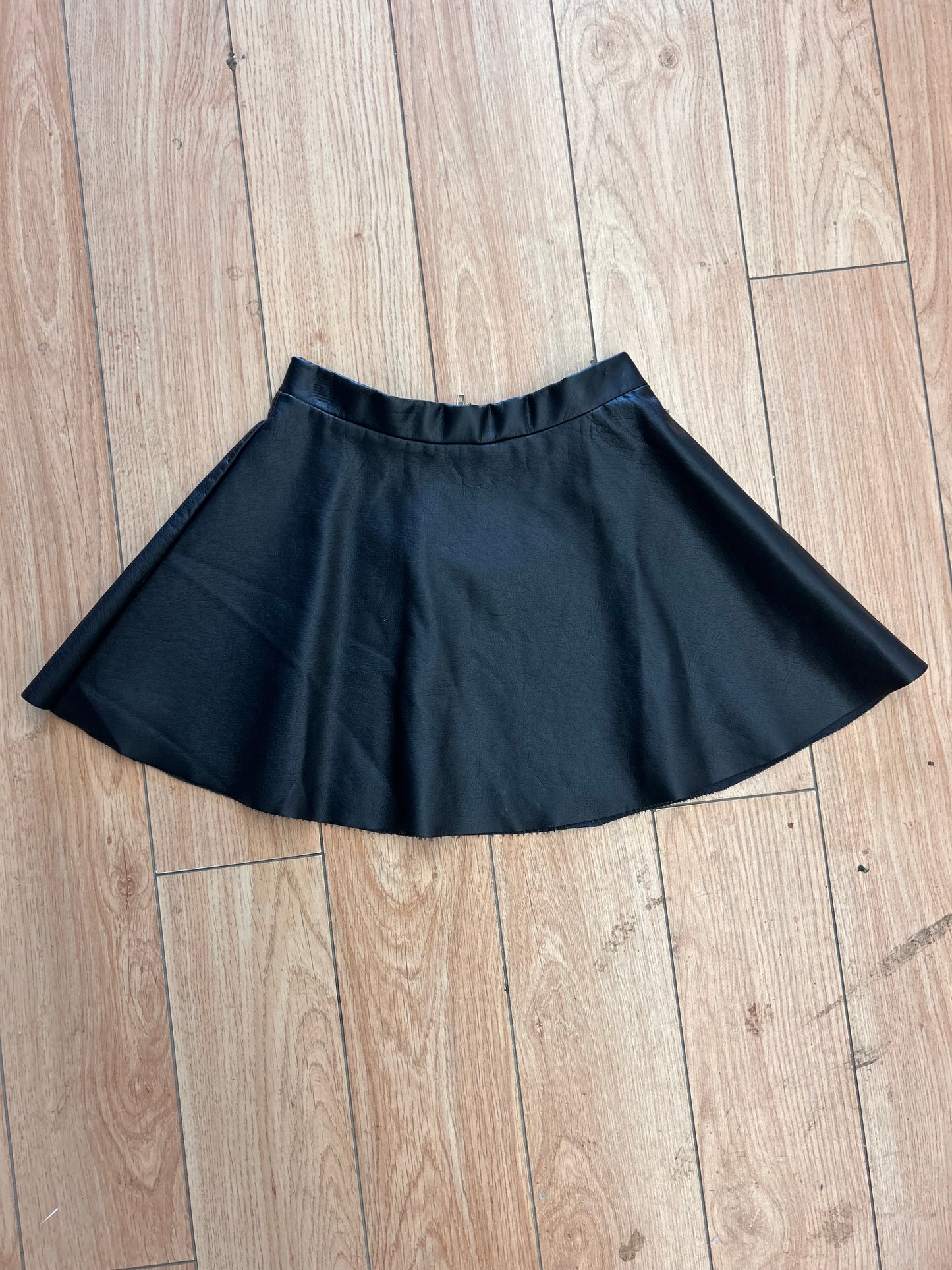 H&M 7 pleather skirt