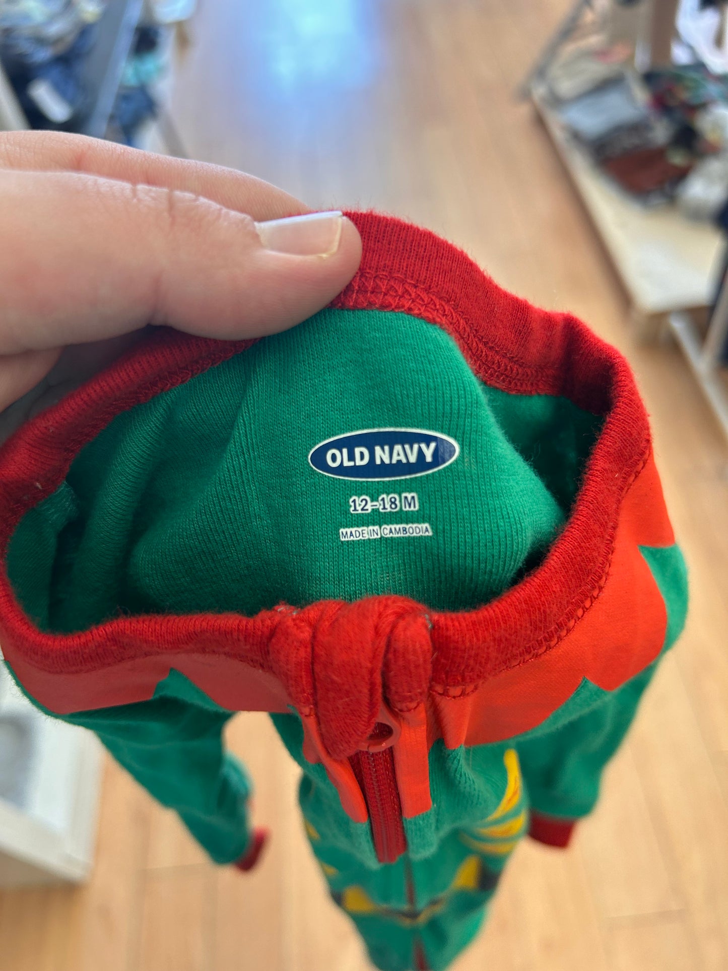 Old navy 12/18m elf sleeper