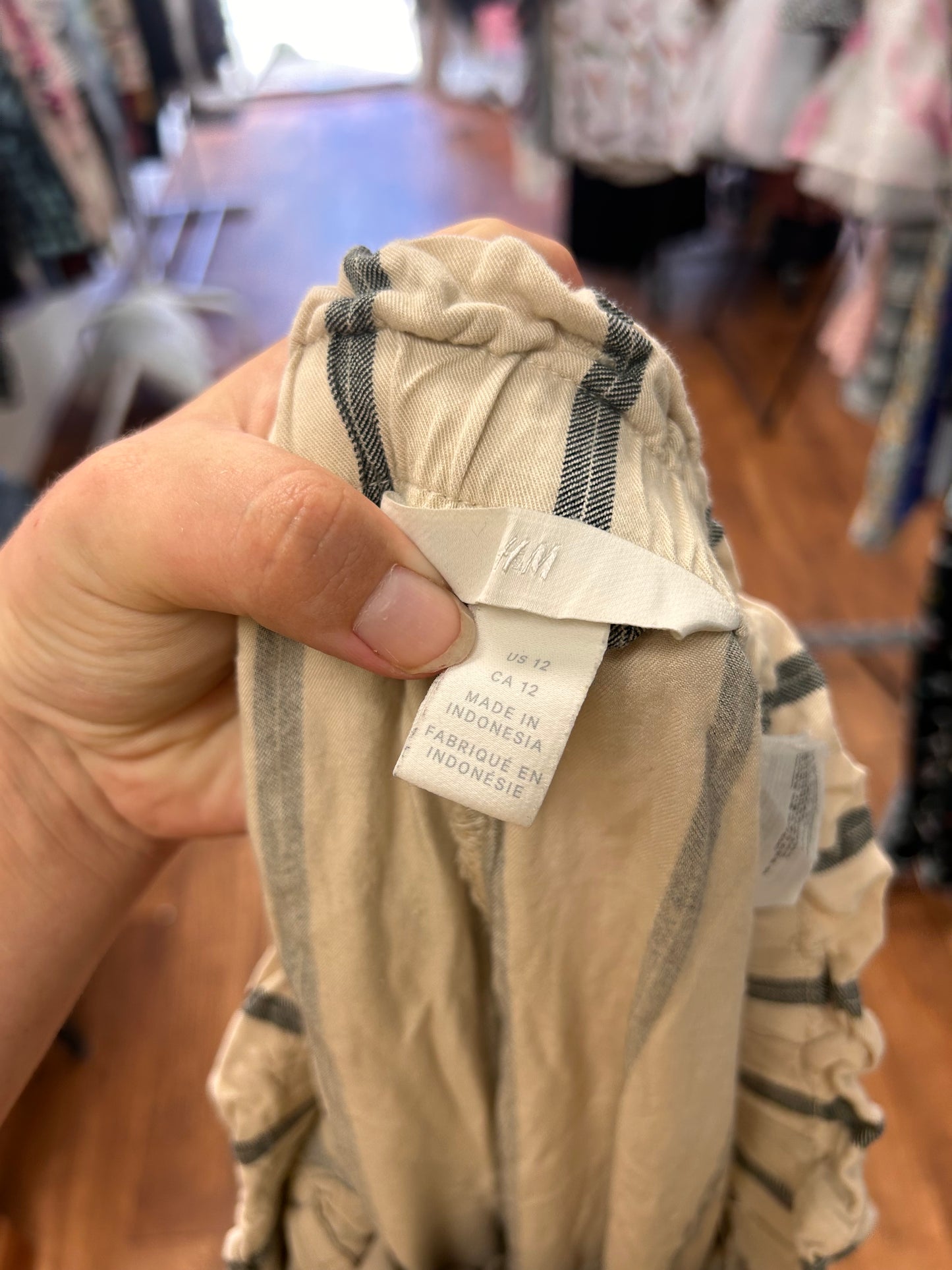 H&M size 12 tan striped linen like pant