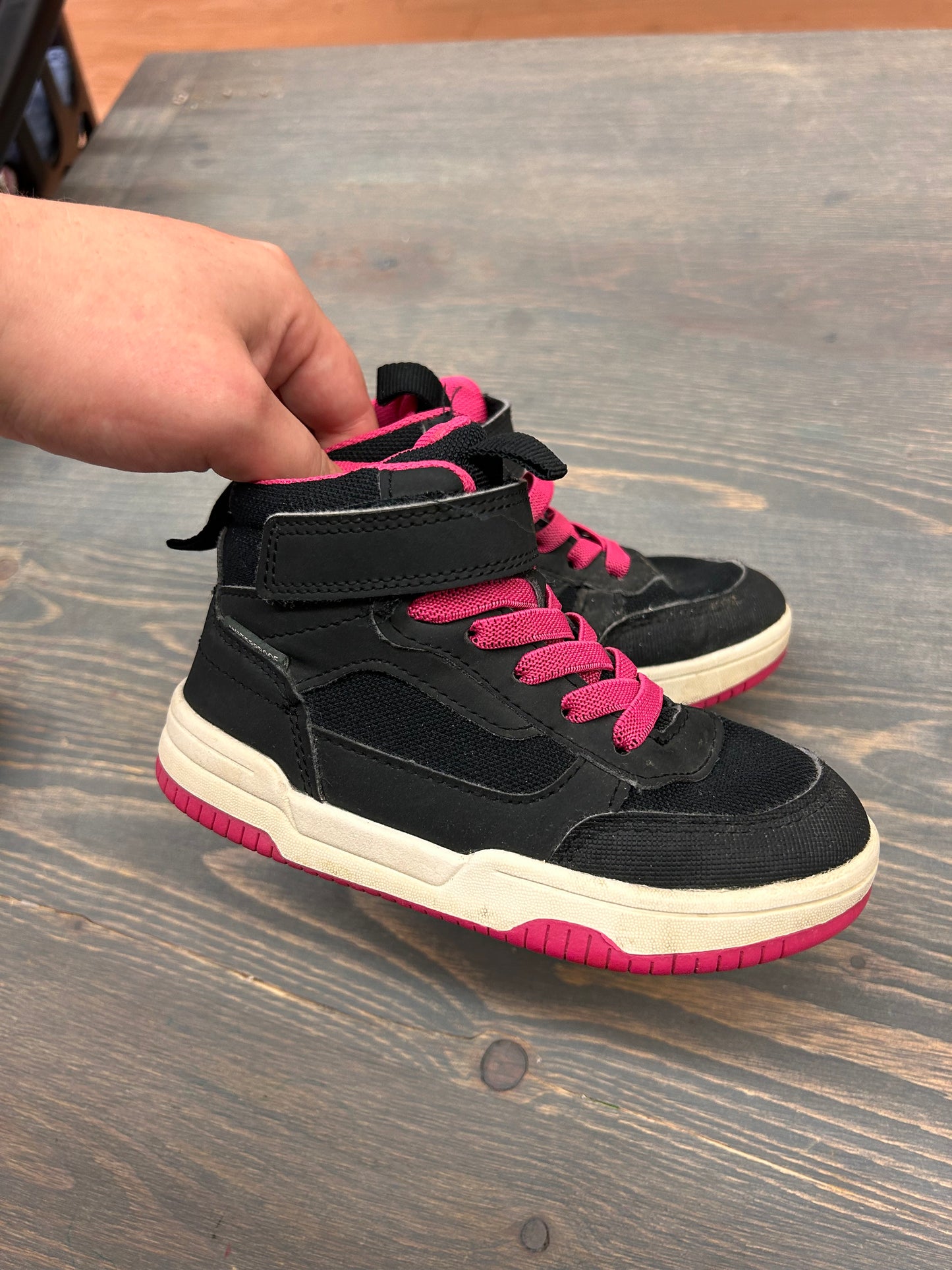 H&M 9.5 black & pink high top sneakers