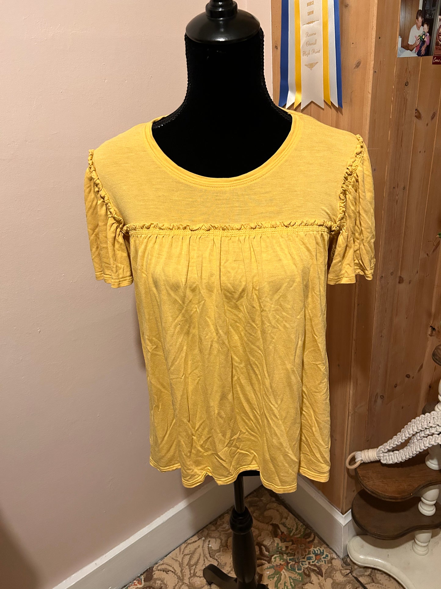 Chelsea & Theodore xs yellow blouse