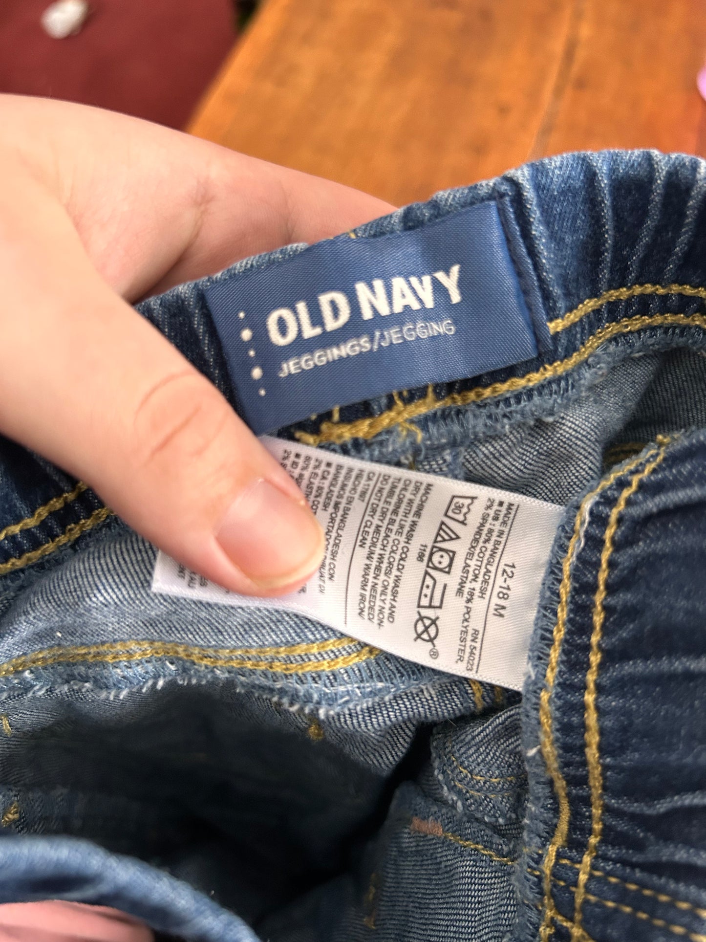 Old navy 12/18m medium wash skinny jeans