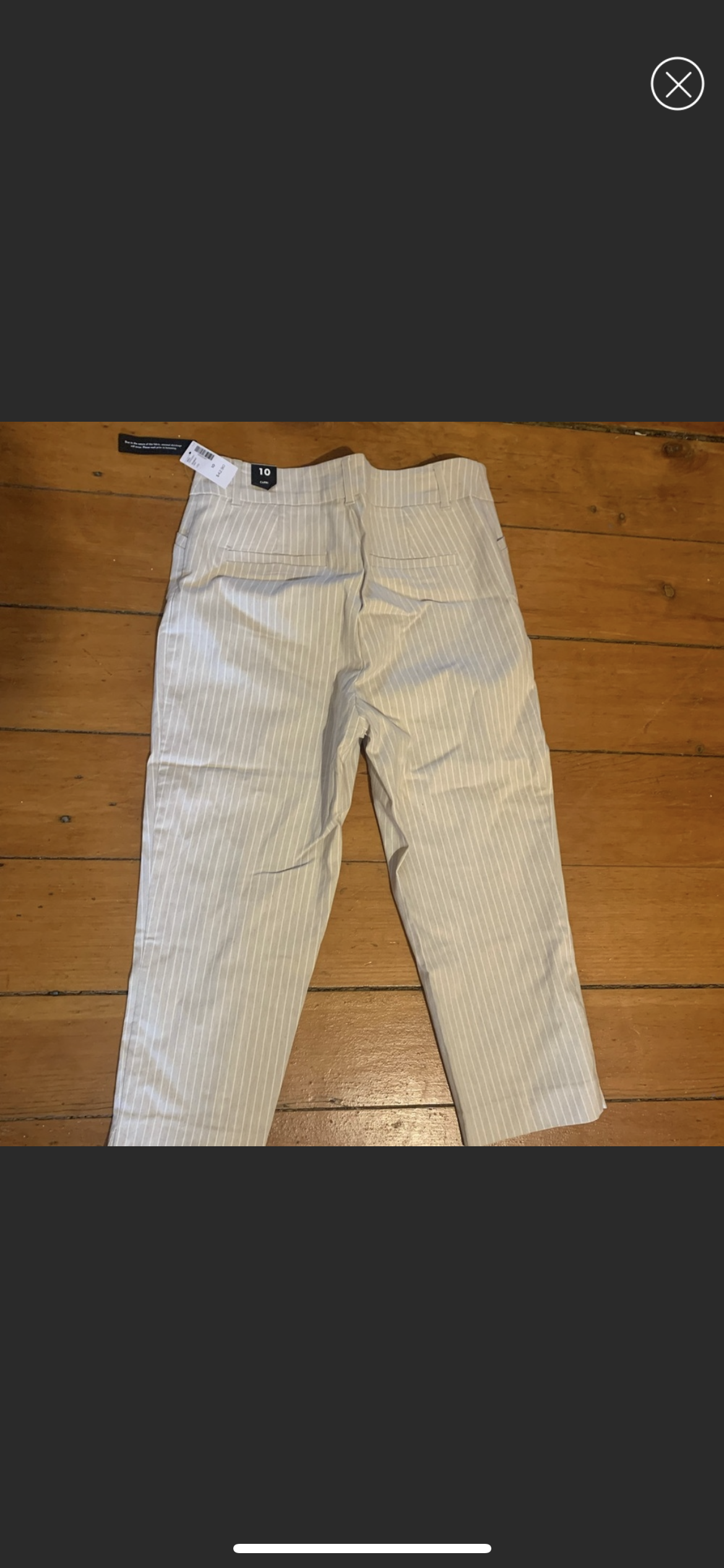 Reitmans tan & white stripped “the iconic” cropped pant